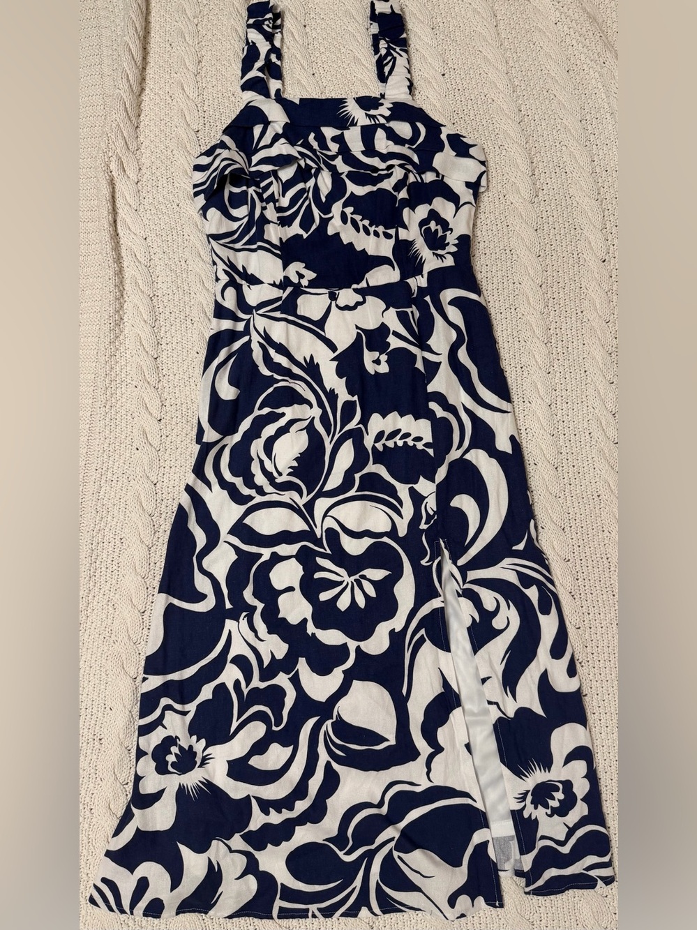 Trixxi Los Angeles Size M Navy White Floral Maxi/Midi Dress Front Slit